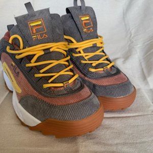 FILA Disruptor II Corduroy; Men's Size 9